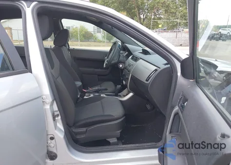 2008 Ford Focus Se/Ses z USA, uszkodzony, nr VIN 1FAHP35N08W269635